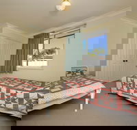 Reef Close 1 / 2 - Darwin Holiday