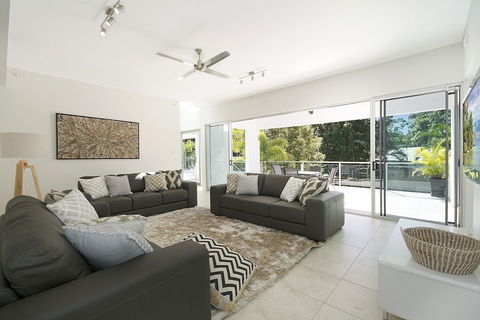 Private Little Cove Retreat Minutes To Hastings St. 3 Baywoods - Darwin Holiday 4