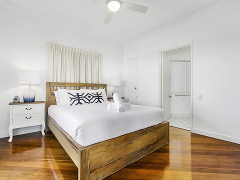 Panoramic Ocean Views In Peregian Beach! 41 Parakeet Cresent - Darwin Holiday 5