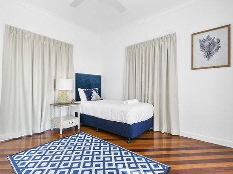 Panoramic Ocean Views In Peregian Beach! 41 Parakeet Cresent - Darwin Holiday 2