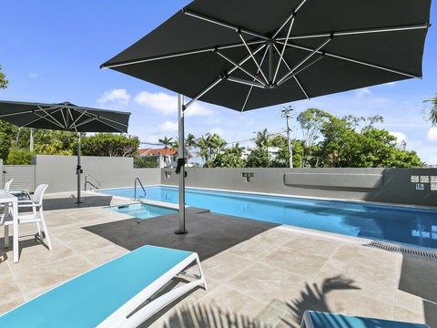 Exquisite Penthouse With Views To Laguna Bay Unit 3 Taralla 18 Edgar Bennett Avenue - Darwin Holiday 1