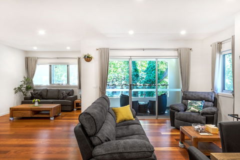 Woody Lifestyle One Bedroom Apartment - Darwin Holiday 1