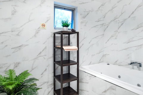 Woody Lifestyle One Bedroom Apartment - Darwin Holiday 4