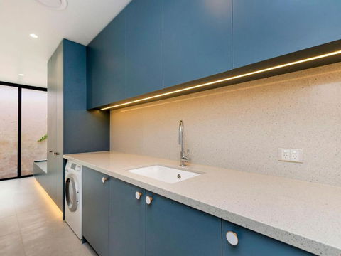 Red Door At Wishart - Darwin Holiday 4