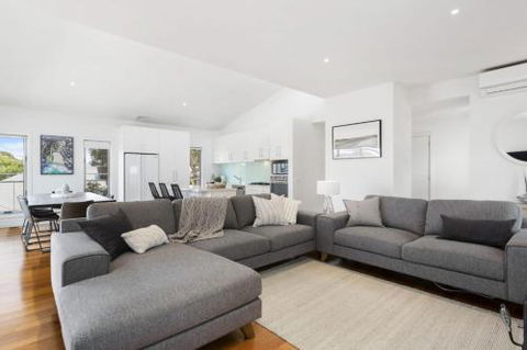 YOU ME & THE SEA BLAIRGOWRIE - Darwin Holiday 1