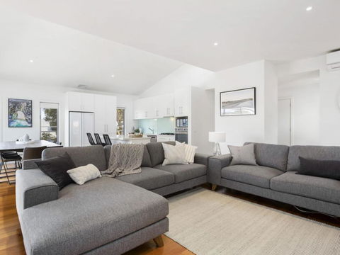 YOU ME & THE SEA BLAIRGOWRIE - Darwin Holiday 3