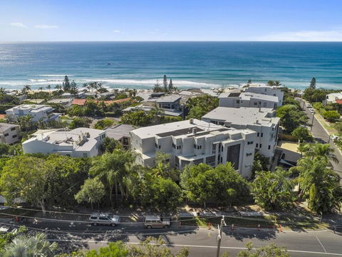 Relax In Stylish Comfort Sunshine Beach - Darwin Holiday 5