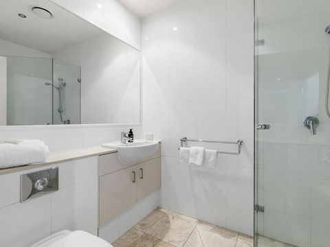 Relax In Stylish Comfort Sunshine Beach - Darwin Holiday 4