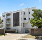 Relax in stylish comfort Sunshine Beach - Darwin Holiday