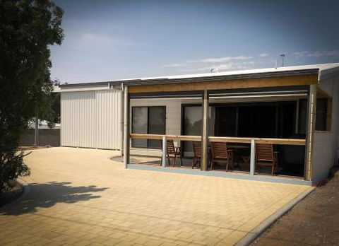 The Boathouse - Darwin Holiday 2