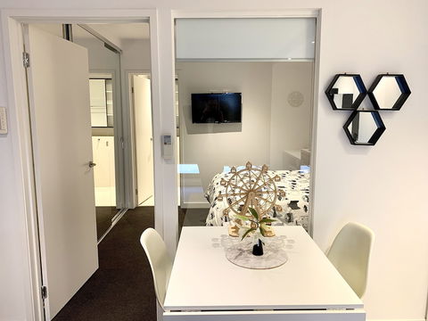 ReadySet Apartments On Little Collins - Darwin Holiday 0