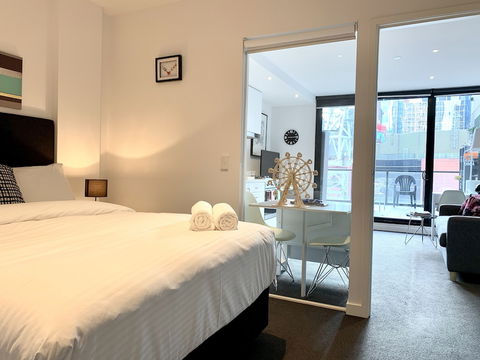 ReadySet Apartments On Little Collins - Darwin Holiday 5