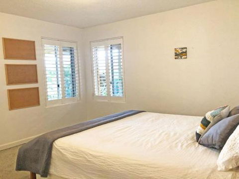 Mooring One Downstairs 23 Shoal Bay Rd Fantastic Ground Floor Duplex With Views WIFI & Air Conditioning - Darwin Holiday 6