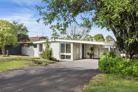 SUNKISSED MORNINGTON - Darwin Holiday 2