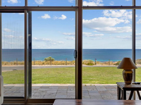 South Beach House 2 11 Gold Coast Drive - Darwin Holiday 4