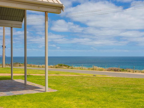 South Beach House 2 11 Gold Coast Drive - Darwin Holiday 6