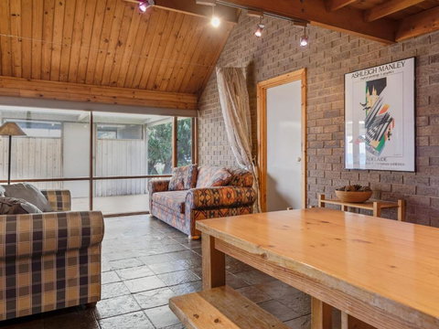 South Beach House 2 11 Gold Coast Drive - Darwin Holiday 1