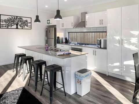 Brand New Home 10 Mins To Beach Torquay Geelong Deakin Hospitals - Darwin Holiday 2
