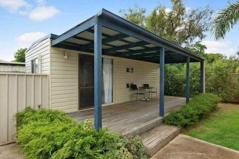 Casual Beachin It Family Getaway With Bungalow On Beachfront - Darwin Holiday 2