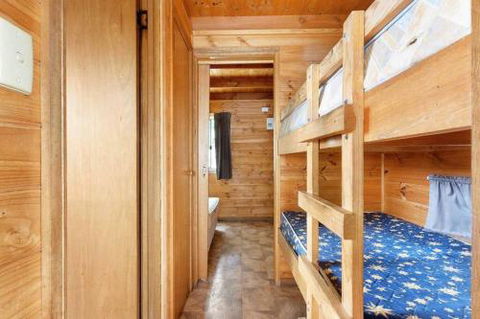 Casual Beachin It Family Getaway With Bungalow On Beachfront - Darwin Holiday 6