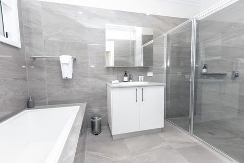 Wagga Apartments 2 - Darwin Holiday 4