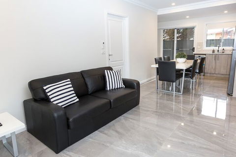 Wagga Apartments 2 - Darwin Holiday 5