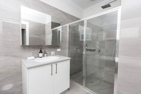 Wagga Apartments 4 - Darwin Holiday 0