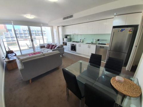 (just Listed) Bolton St. 1br 350m Walk To Newcastle Beach +++ Wifi End Eand - Darwin Holiday 0