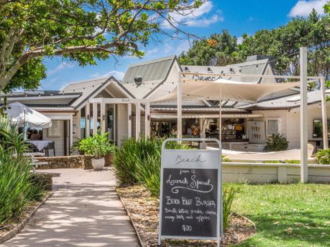 EAST COAST ESCAPES Byron Beachfront - Darwin Holiday 3