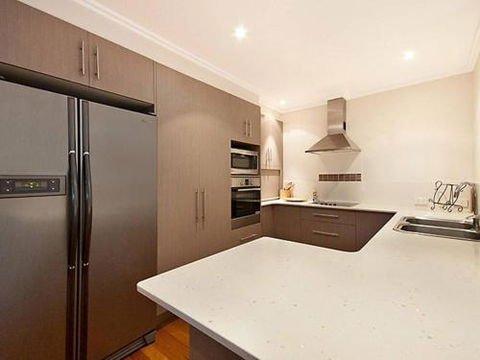 Sea Drift - Darwin Holiday 0