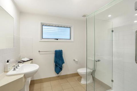 Summer Breeze - Darwin Holiday 5