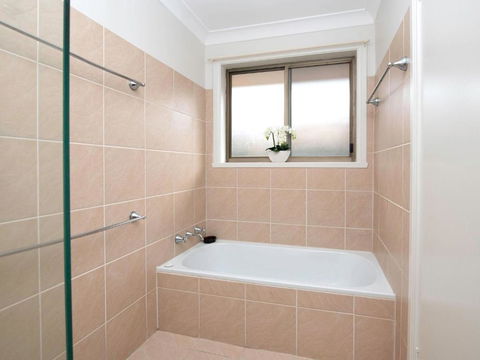 Relaxing Waterfront Property In Quiet Location - Darwin Holiday 1