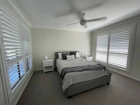 Relaxing Waterfront Property In Quiet Location - Darwin Holiday 2