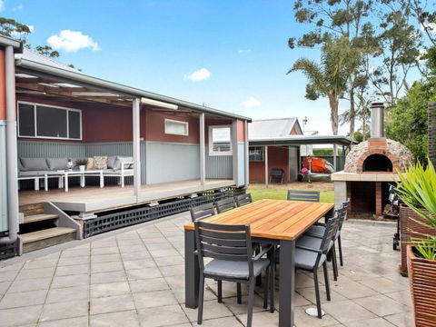 3 Macleay St. Narrawallee - Darwin Holiday 1