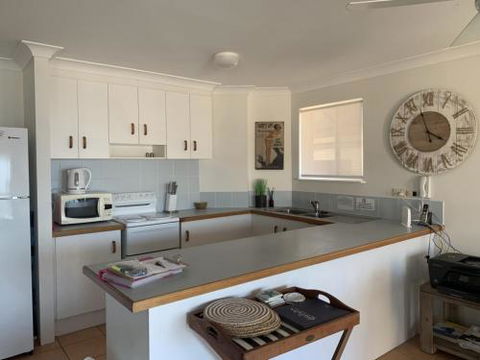 Unit 5 Sanctuary Shores Kings Beach Free Wifi! - Darwin Holiday 1