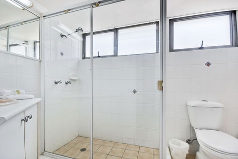 Spin13 - Escape To Mooloolaba Esplanade - Darwin Holiday 0