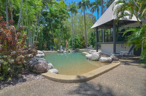 Seascape Holidays â€“ 3 Reef Terraces On St Crispins - Darwin Holiday 4