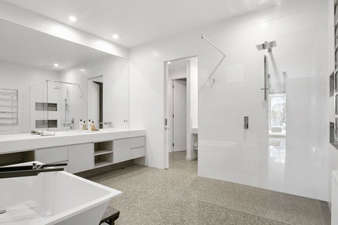 Lansdowne Villa - Darwin Holiday 4