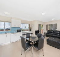 Bel Mare Unit 1 / 1 Shoal Bay Road - Darwin Holiday