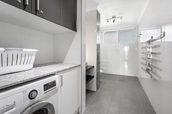 Ronald Avenue Sundeck Unit 08 51 - Darwin Holiday 5
