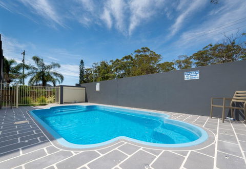 Beach Club 18 Nelson Bay - Darwin Holiday 1