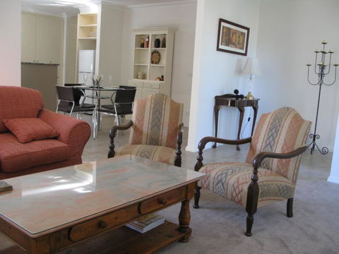 The Villa Kyabram - Darwin Holiday 2