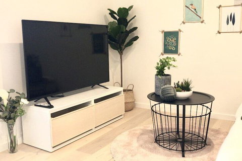 Cozy Apartment With Riverside Views - Darwin Holiday 6