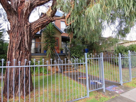 Central Holiday House At 29 Church In Cowes - Darwin Holiday 1