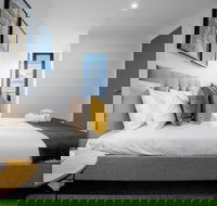 Designer 2 Bedroom Apartment In Parkville - Darwin Holiday