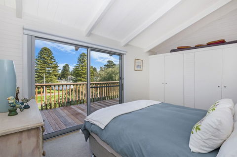 Stornaway - Darwin Holiday 5