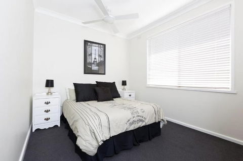 Buena Vista - Darwin Holiday 4