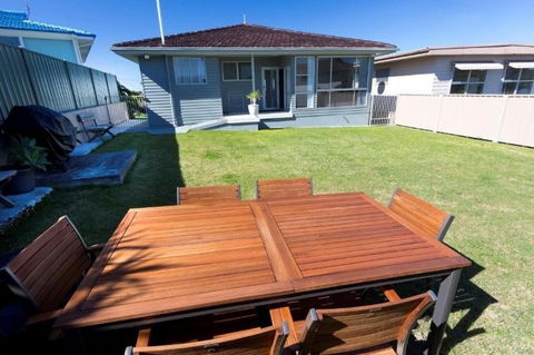 Buena Vista - Darwin Holiday 0