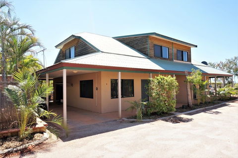 Ningaloo Breeze Villa 8 - Darwin Holiday 3