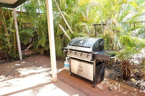 Ningaloo Breeze Villa 8 - Darwin Holiday 1